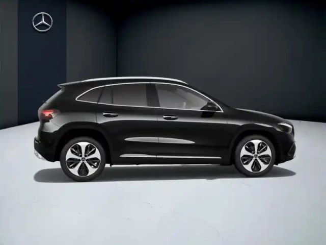 Mercedes Gla 200 d progressive line — photo 19