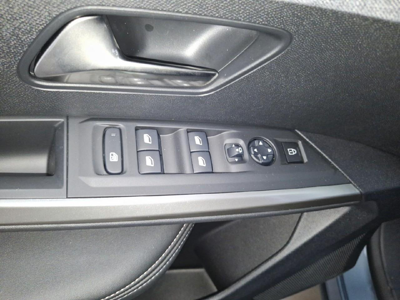 Peugeot 3008 1.2 hybrid 145ch allure e-dcs6 — photo 12