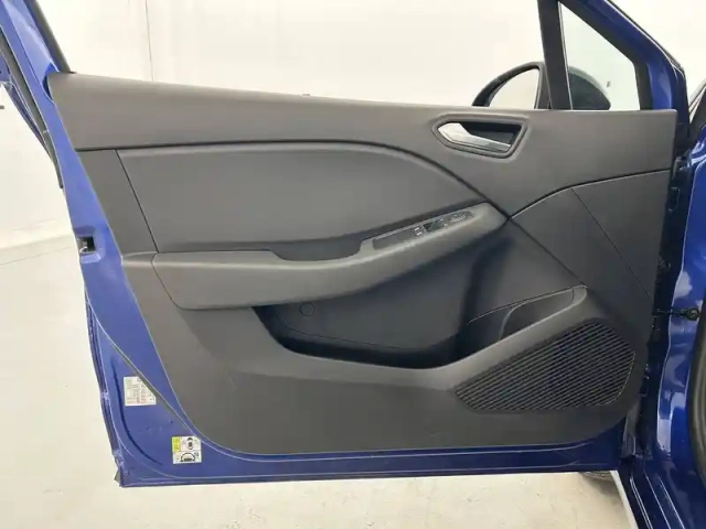 Renault Clio blue dci 100 ch gsr2 — photo 29