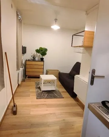 Appartement meublé 15 m² Paris 18eme avec SdB+WC