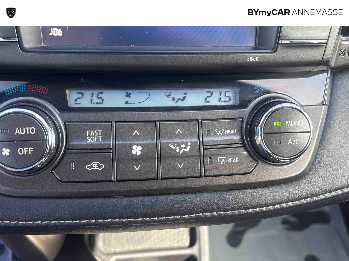 Toyota RAV4 124 D-4D 2WD — photo 21