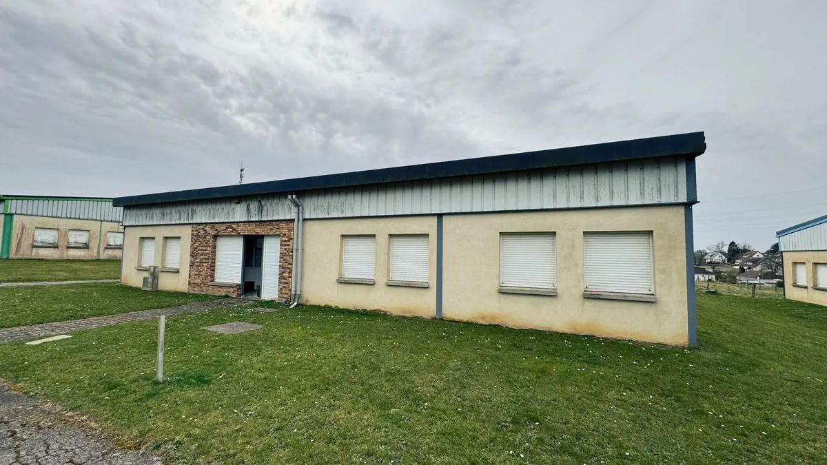 Photo 1