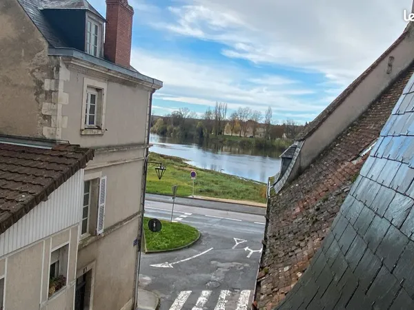 Rare Maison de ville à louer à La Charité-sur-Loire