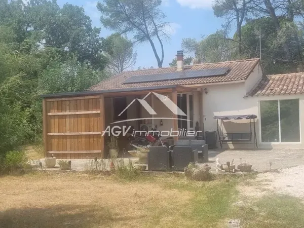 Proche Servas , au calme , sans vis à vis maison sur 2400 m² de