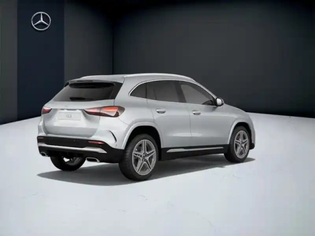 Mercedes Gla 200 d amg line — photo 5
