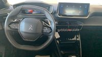 Peugeot 2008 1.2 PureTech 130ch S&S Allure Pack EAT8 — photo 11