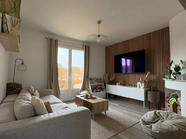 Appartement T4 rénové - 66 m² - 3 chambres - Garage + parking - Exposition plein sud