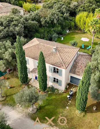 Propriété 6 pièces 164 m²