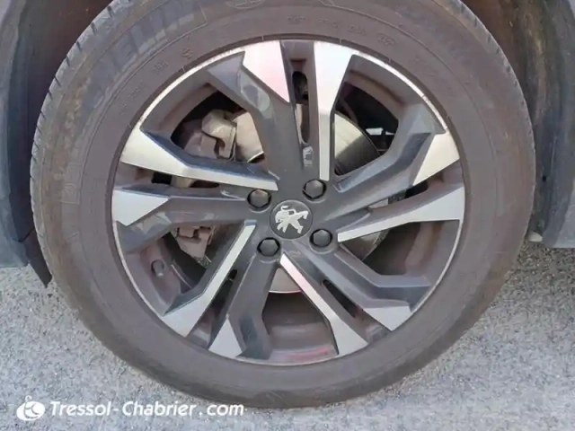Peugeot 2008 bluehdi 130 s&amp;s eat8 allure — photo 15