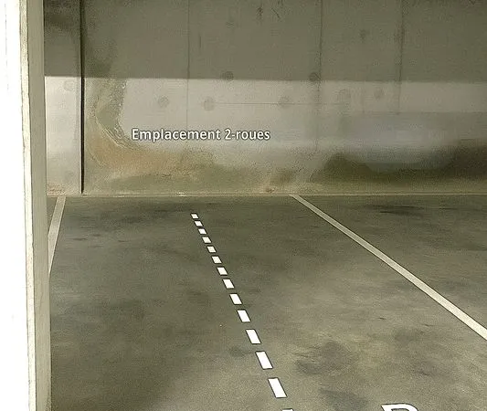 Parking sécurisé moto / scooter - La Valette-du-Var - 29 /mois