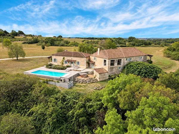Propriété 12 pièces 422 m²