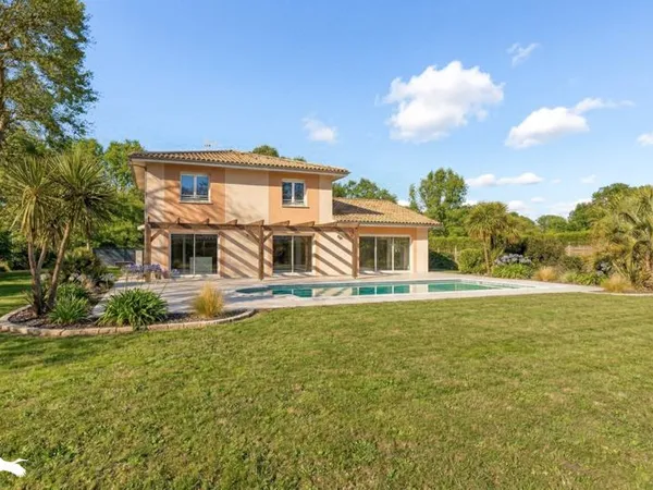 Maison 6 pièces 183 m²