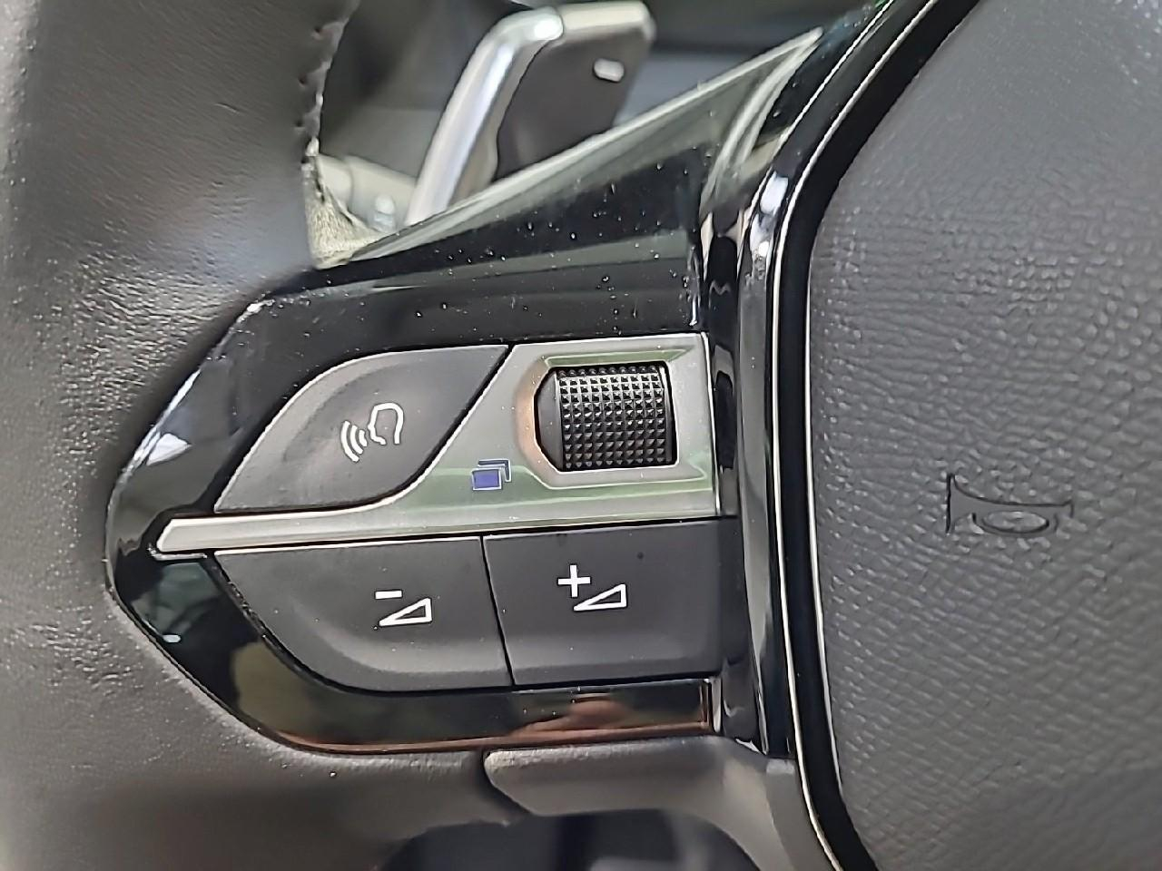 Peugeot 208 hybrid 100 e-dcs6 active — photo 18