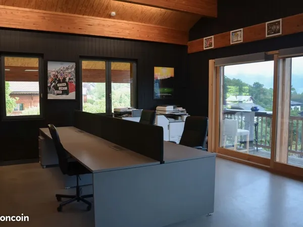 Bureau en coworking à Sallanches - Vue Mont-Blanc - 200 TTC/mois