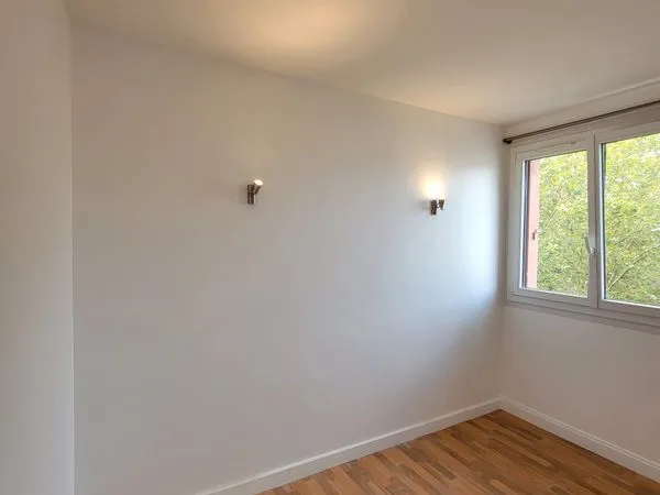 T3 63 m² avec balcon sud-ouest, 7 min RER B
