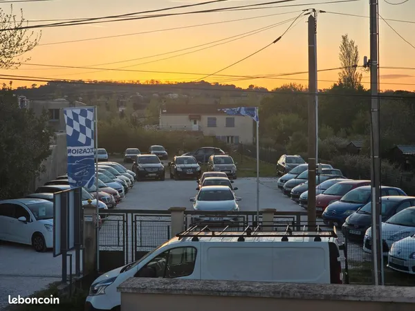 Vente Terrain 1300m² à Bédarrides - activité automobile - Bédarrides