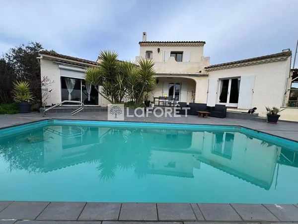 Maison 5 pièces 161 m²
