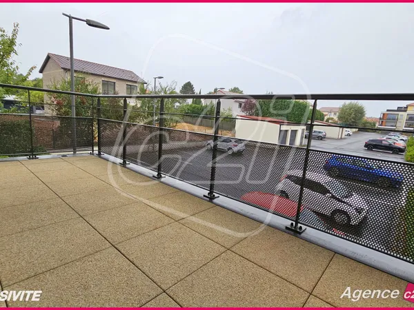Dans résidence récente charmant appartement T2 à vendre à Wo