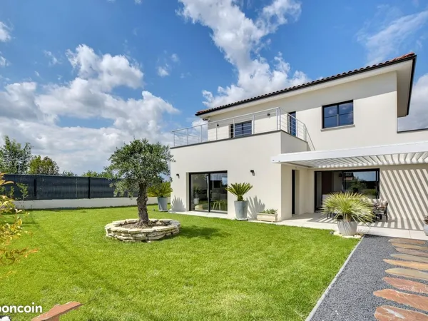 Villa Contemporaine avec VUE