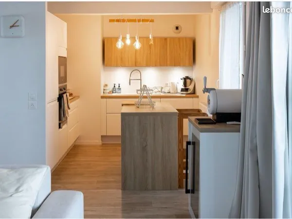 Appartement traversant 90 m2