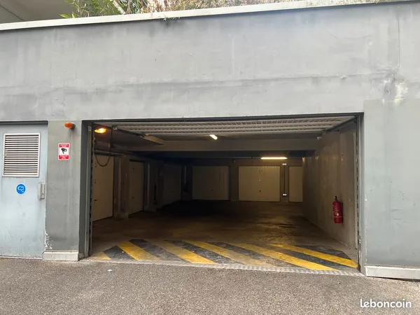 Box/garage ferme