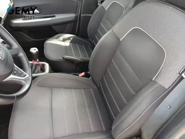Dacia Sandero eco-g 100 - 22 — photo 9