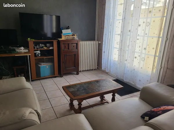 Maison de ville T3 (74m²) avec Cour et Garage - Emplacement Centre-Ville