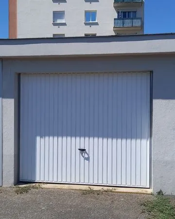 Garage-box à Tours Nord / Champ-Chardon