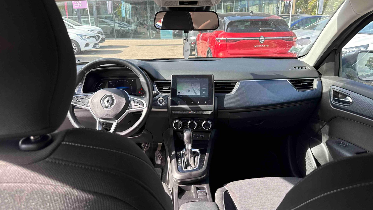 Renault Arkana E-Tech hybride 145 - 22 — photo 9