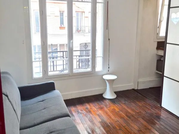 Studio 13m2 20eme Proche Campagne à Paris