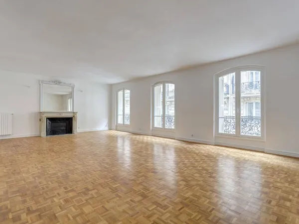 Appartement 4 pièces 169 m²
