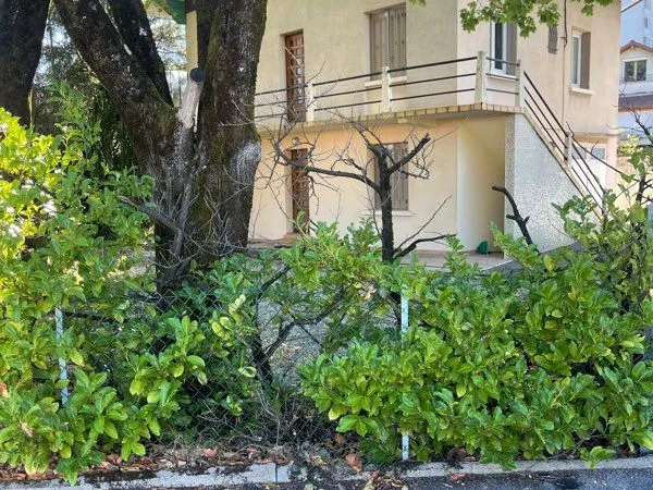 Villa composée d'un T2 et T4