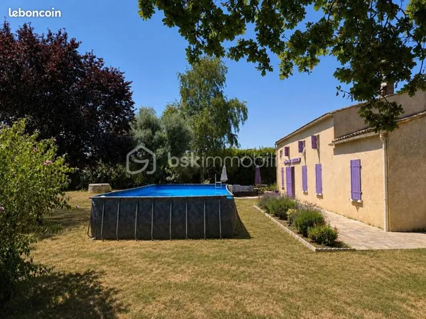 Maison 6 pièces 220 m²