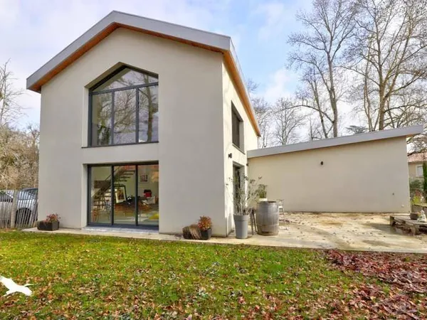 Maison 6 pièces 179 m²