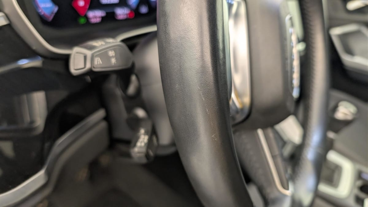 Audi Q3 — photo 33