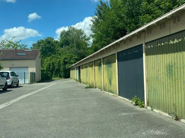 Lot de 2 garages