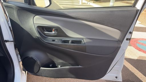 Toyota Yaris 1.0 VVTi 72 - Ultimate – 2020 – 30636 km – Essence – Boîte Manuelle — photo 25