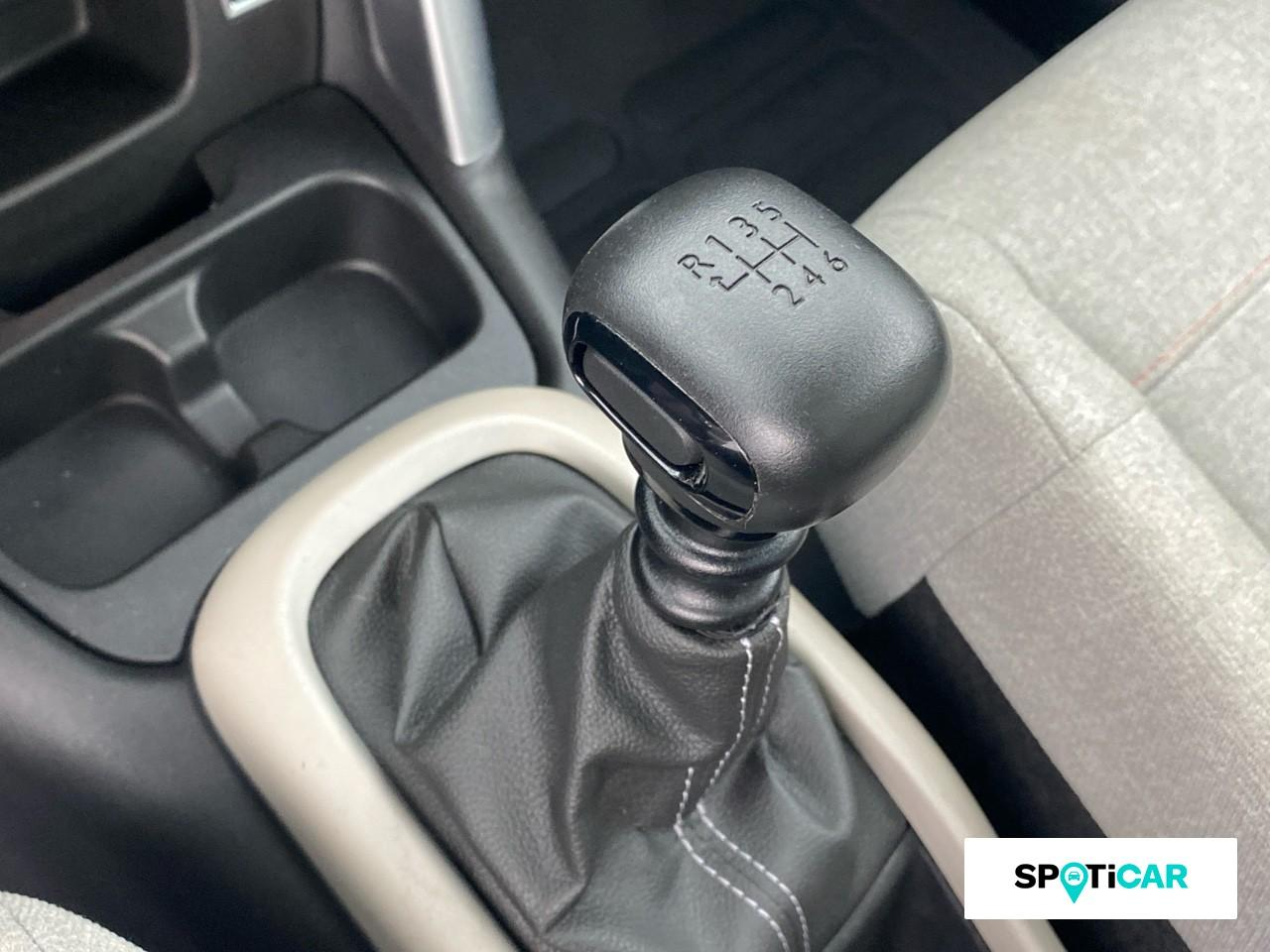 Citroën C3 Aircross puretech 130ch s&s shine e6.d-temp — photo 14