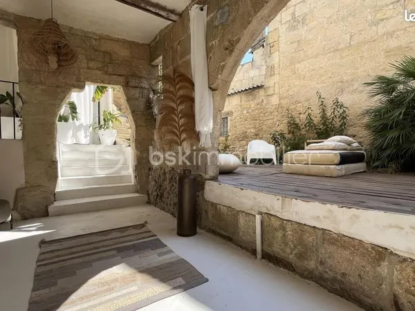 Maison 9 pièces 201 m²