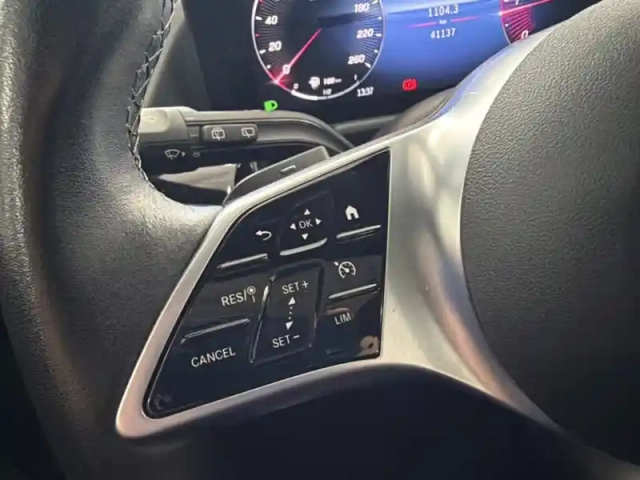 Mercedes Gla 200 d business line — photo 12