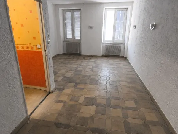 Mulhouse centre appartement 5 pièces d'environ 100 m² fort potentiel gros travaux