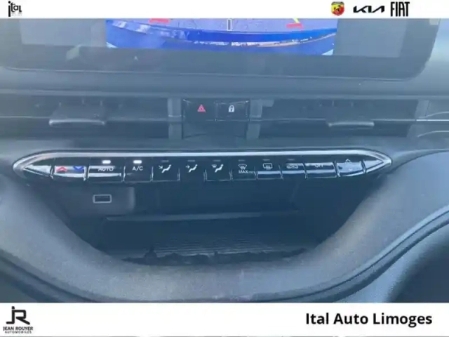 Abarth 500 e 155ch 42kwh  4cv (-3600? prime cee à particulier déduit) — photo 29