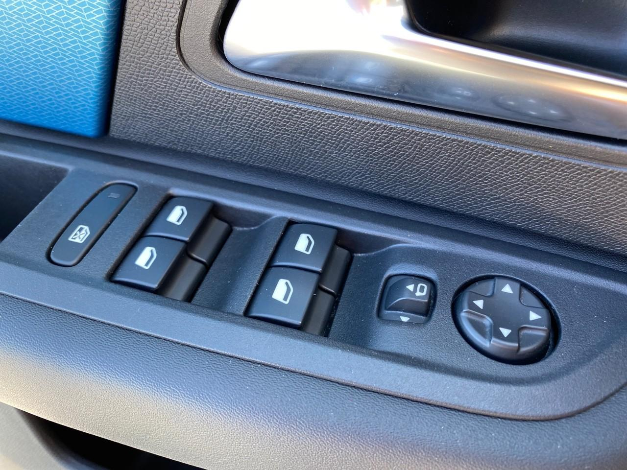 Citroën C4 moteur electrique 136ch (100 kw) shine automatique — photo 19