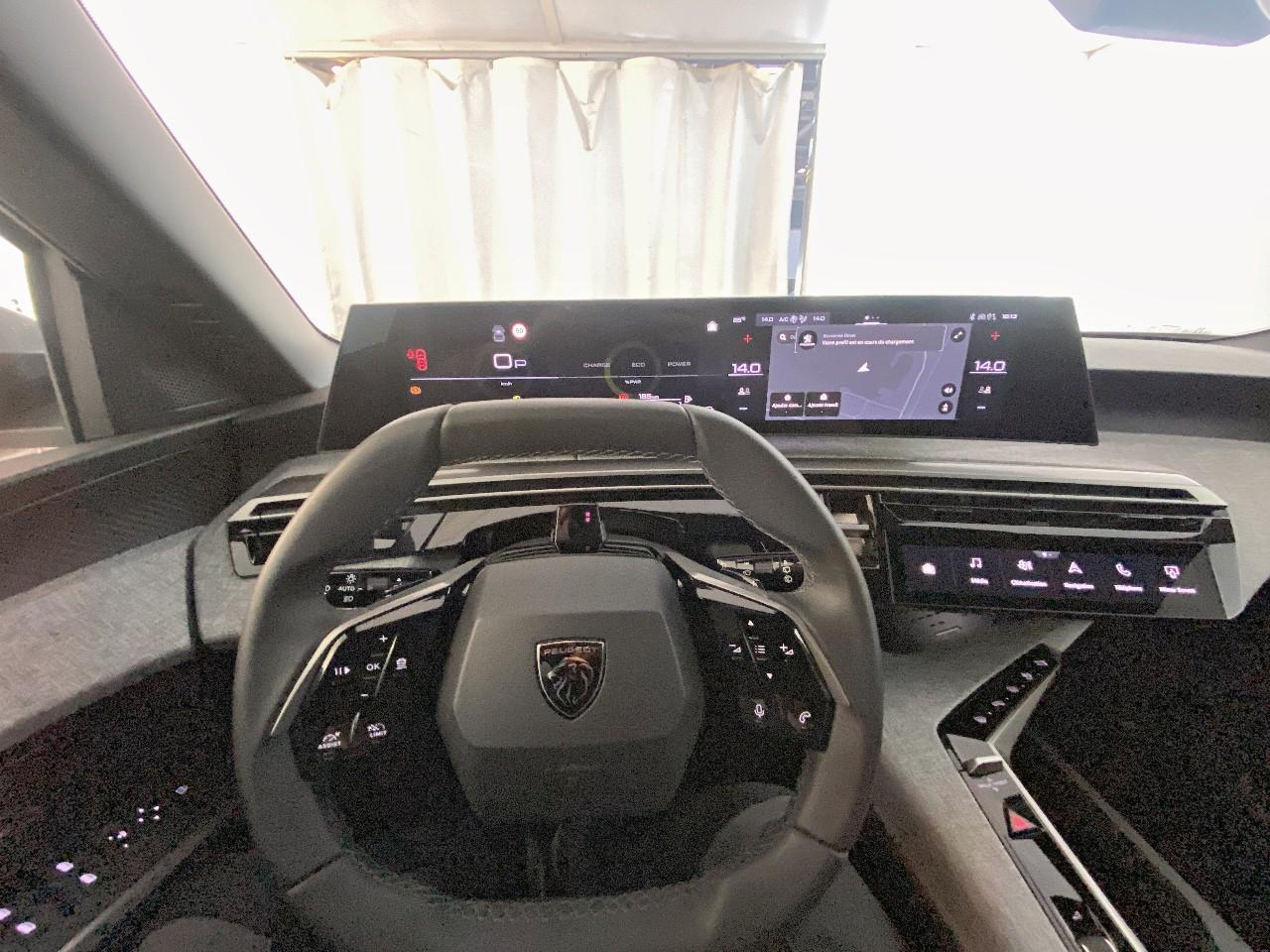 Peugeot 5008 hybrid 145 ch e-dcs6 allure — photo 12
