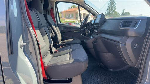 Renault Trafic VU 2.0 dCi 150 EDC7 - Red Edition Confort L1h1 – 2024 – 86545 km – Diesel – Boîte Automatique — photo 28