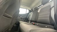 Dacia Sandero 1.0 TCe 90ch Expression — photo 10