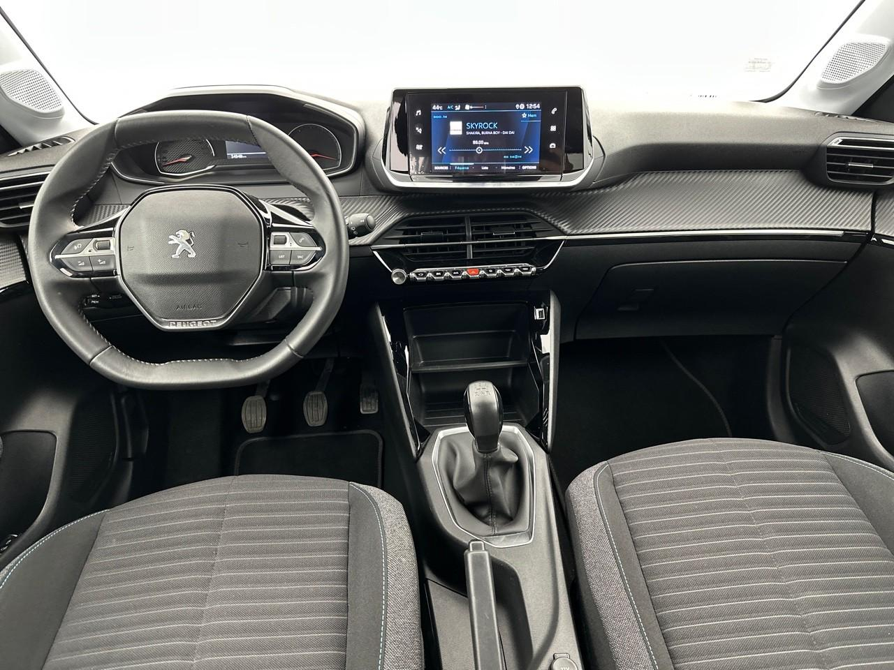 Peugeot 208 puretech 75 s&s bvm5 style — photo 11