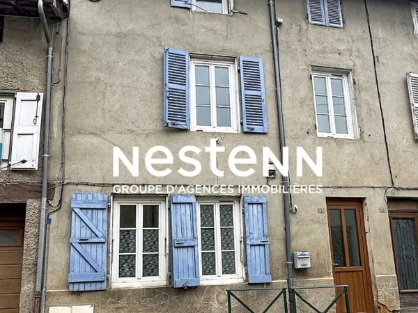 A Vendre: 01140 THOISSEY ? Maison de village 2 chambres + grenier aménageable ? Centre-ville