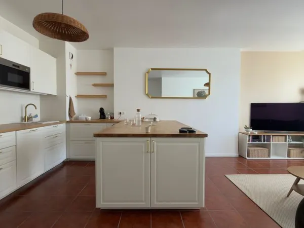 Bel et spacieux appartement rénové