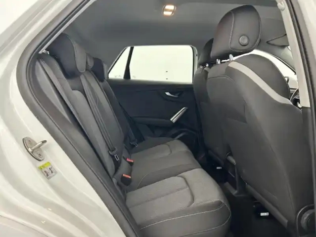 Audi Q2 1.0 tfsi 116ch sport s tronic 7 + caméra + apple carplay — photo 16